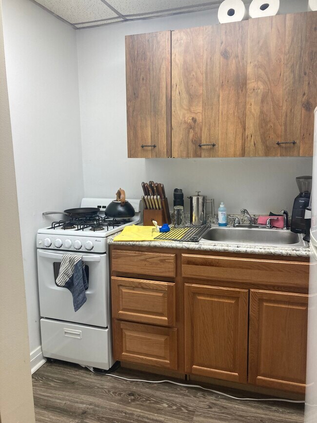 Photo - 2827 N Burling St Unit 03