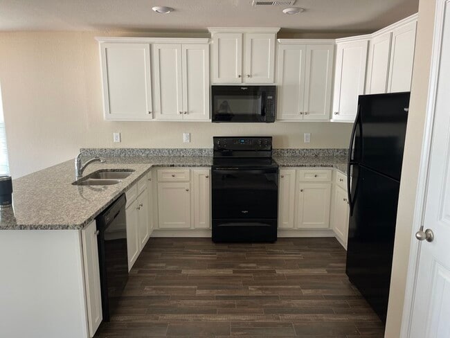 Photo - 1020 Standing Oak Dr