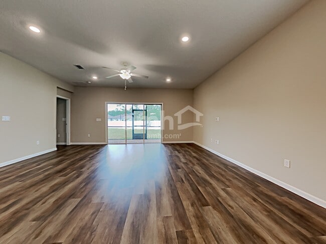 Photo - 197 Spruce Pt