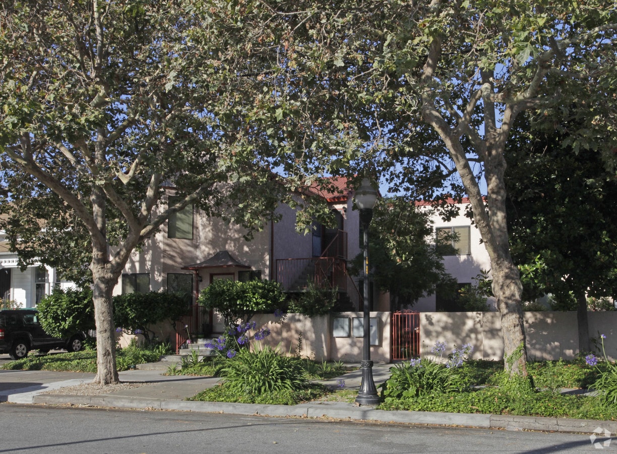 Photo - Polaris Apartments