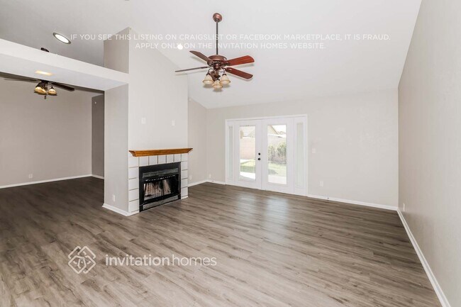 Photo - 7125 W Laurel Ln