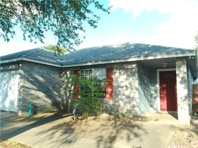 7837 Wolf Dr