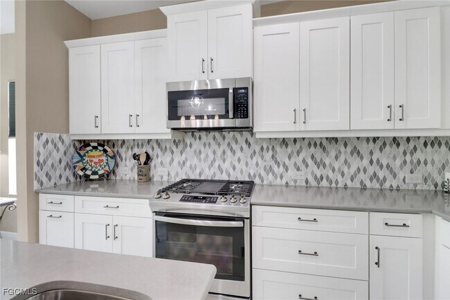 Building Photo - 4253 Watercolor Way Rental