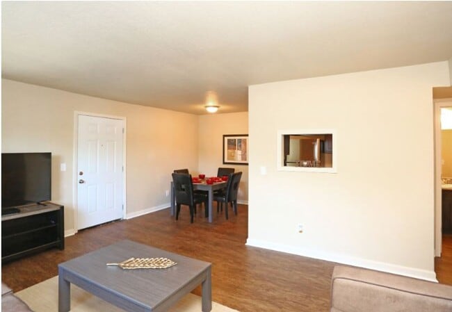 Photo - Preston Square Apartments