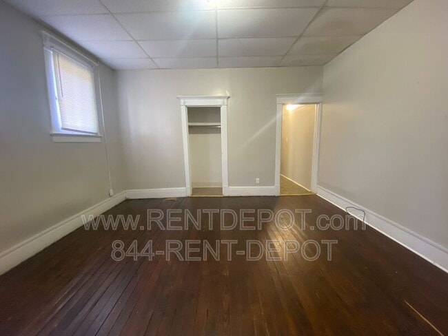 Photo - 827 Jefferson Ave