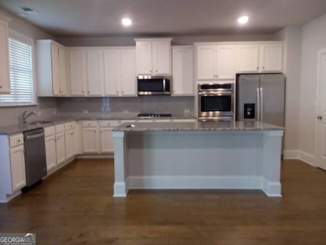 Photo - 124 Vivian Ln