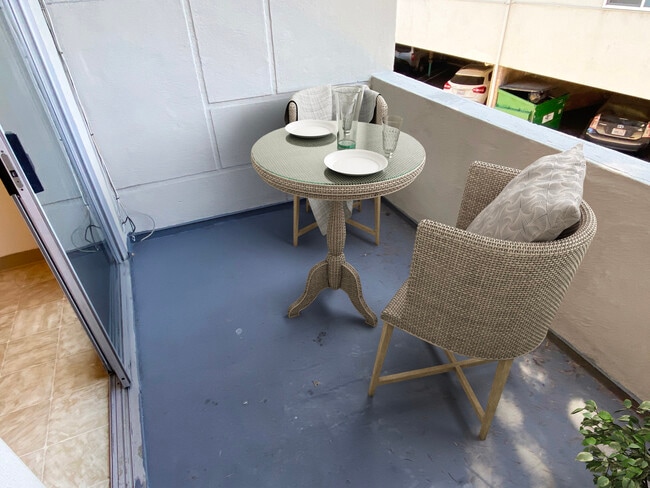 Bascom Holiday Apartments