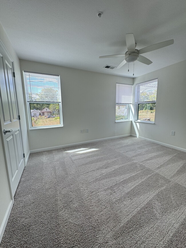 Photo - Barnett Commons