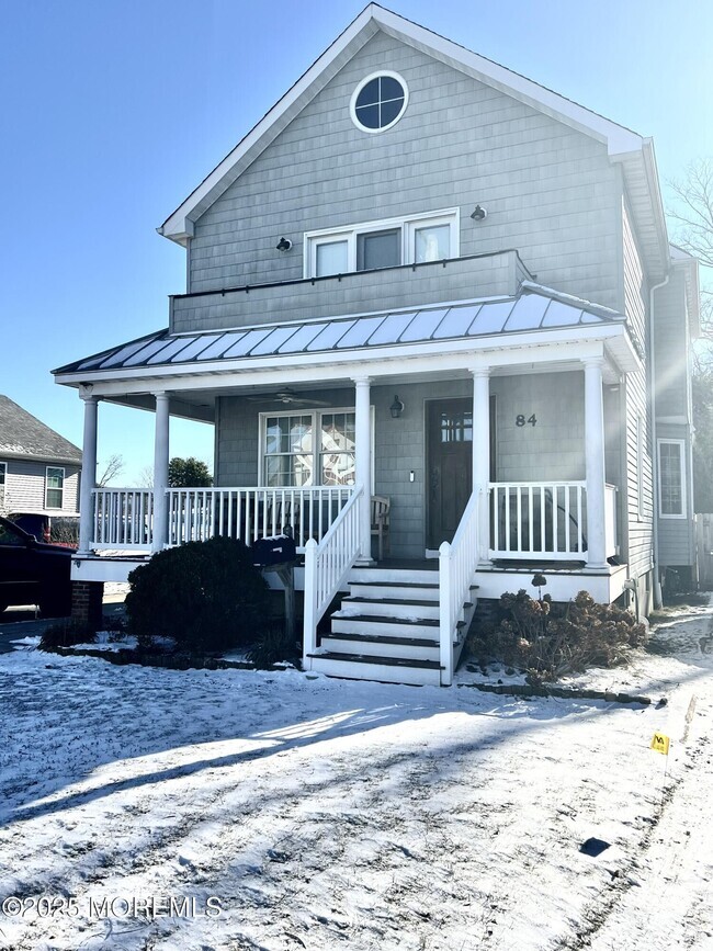 Building Photo - 84 Columbia Ave Rental