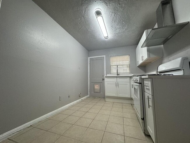 Photo - 724 Carrie Ave