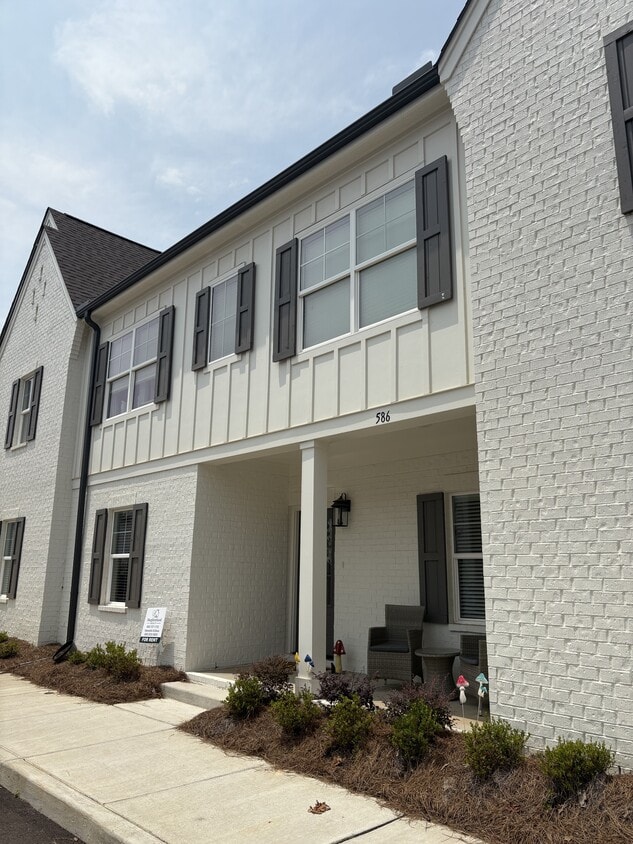 Photo - 586 Meadow Crest Cir (Oxford, MS)