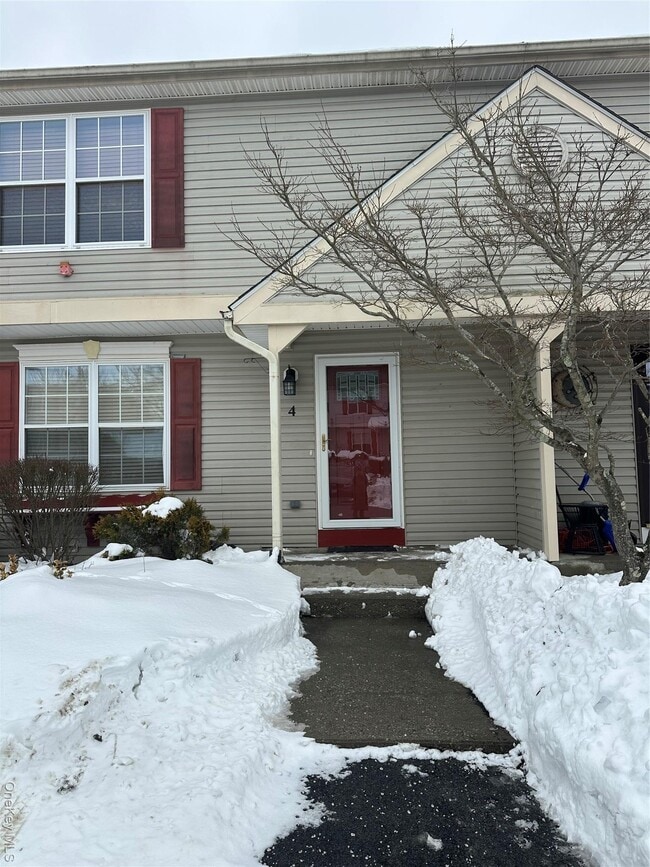 Building Photo - 4 Marian Ct