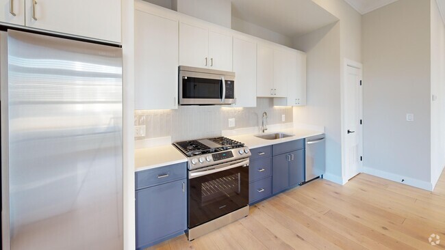 Building Photo - 171 Everett St Unit 2 Rental