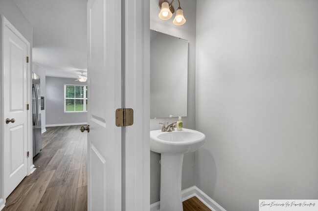 Photo - MODERN 3 BEDROOM IN LEXINGTON'S MURRAY VILLAGE