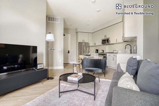 Photo - 555 E Evelyn Ave Unidad FL2-ID1183