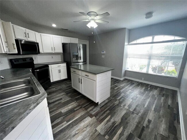 Photo - 2620 Regency Oak Ln