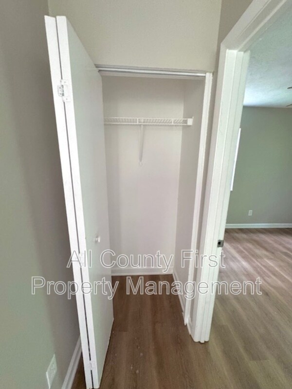 Photo - 801 Plainville Terrace SW