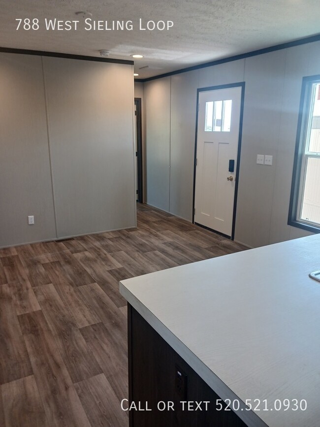 Photo - 788 W Sieling Loop