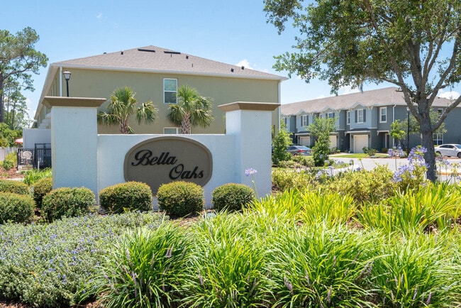 Photo - 35 Vista Oaks Ln