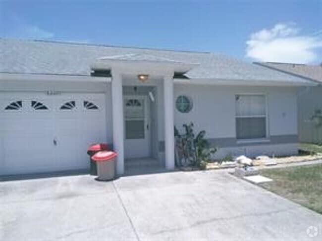 Building Photo - 55+ Community, Affordable, Lovely 2 bedroo... Rental