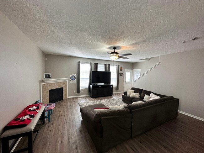 Photo - 5026 Forest Hurst Dr