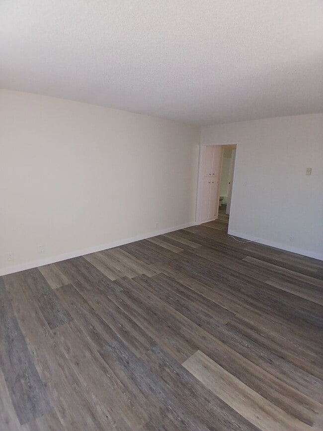 Photo - Large Remodeled 1BD Near Downtown Long Beach!!!