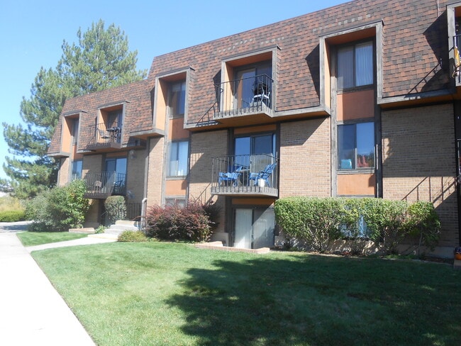 Photo - 3233 Lakeside Dr Apartments Unit 102