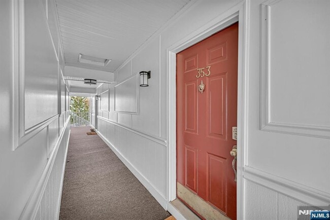 Photo - 353 Cottonwood Way