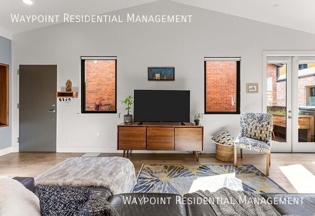 Photo - 611 S 8th St