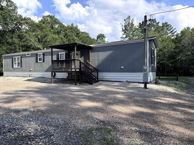 Building Photo - 25 County Rd 3893 W