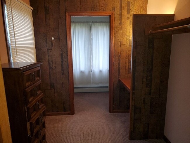 Photo - Athol Single Family