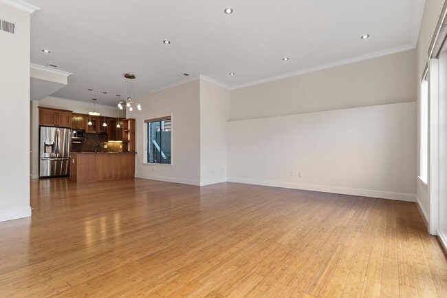 Photo - 2 Bed, 2 Bath, 2 Car Parking - Stunning Co...