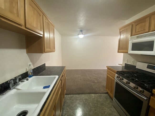 Photo - "2-Bedroom Condo in Saint George - Cozy Comfort with Modern Touches!" Unit 12