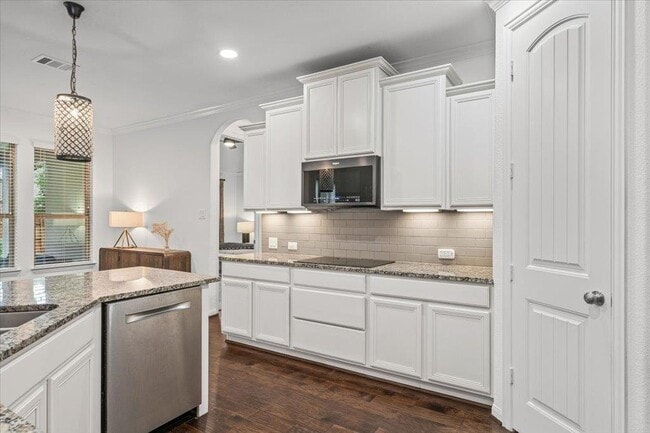Photo - 4128 Geary St