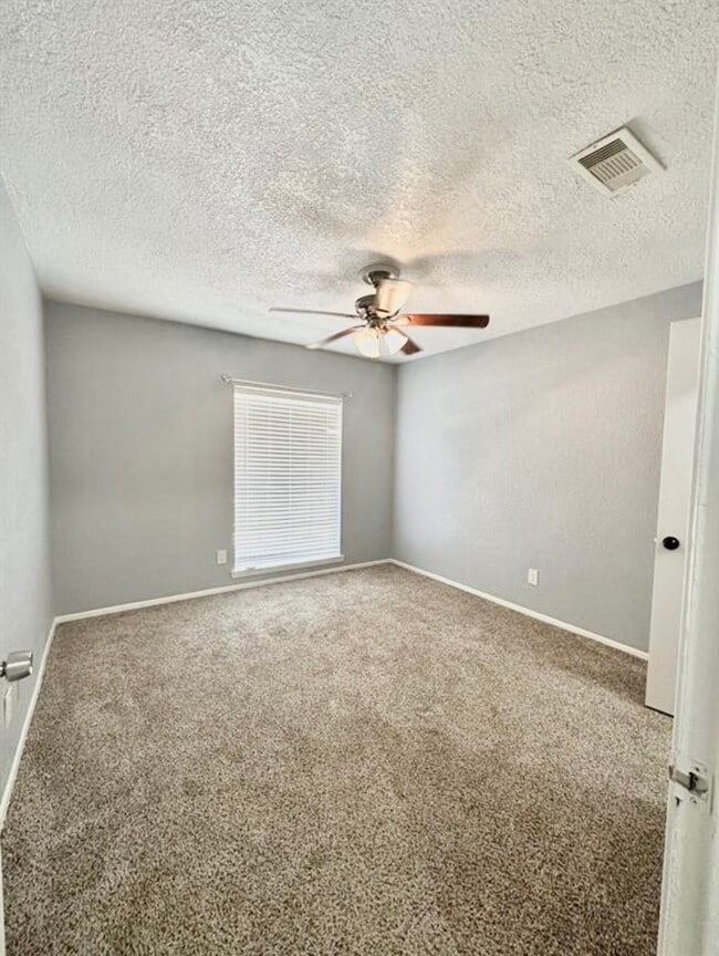 Photo - 16110 White Star Dr