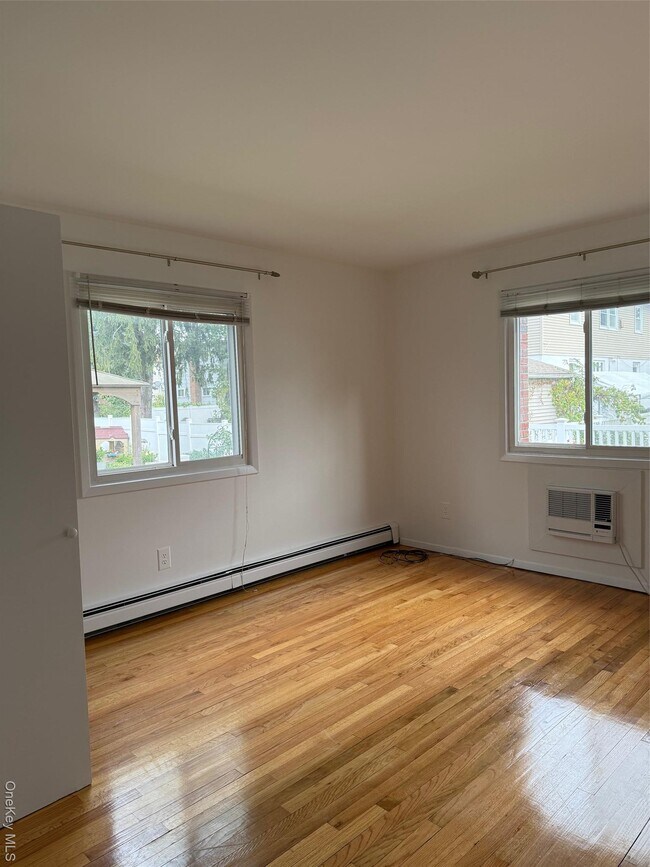 Photo - 16 Firwood Rd