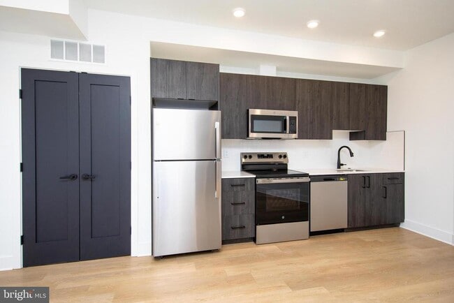 Building Photo - 633 N 5th St Unit 101 Rental