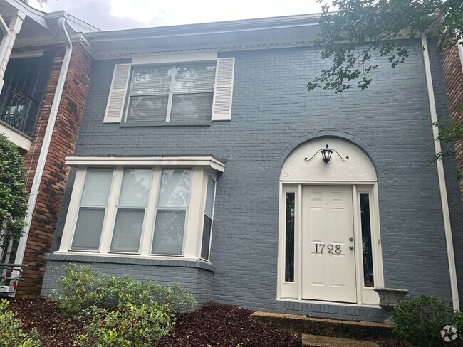 Building Photo - Convenient to UA and DCH - 3 bedroom, 2-1/... Rental