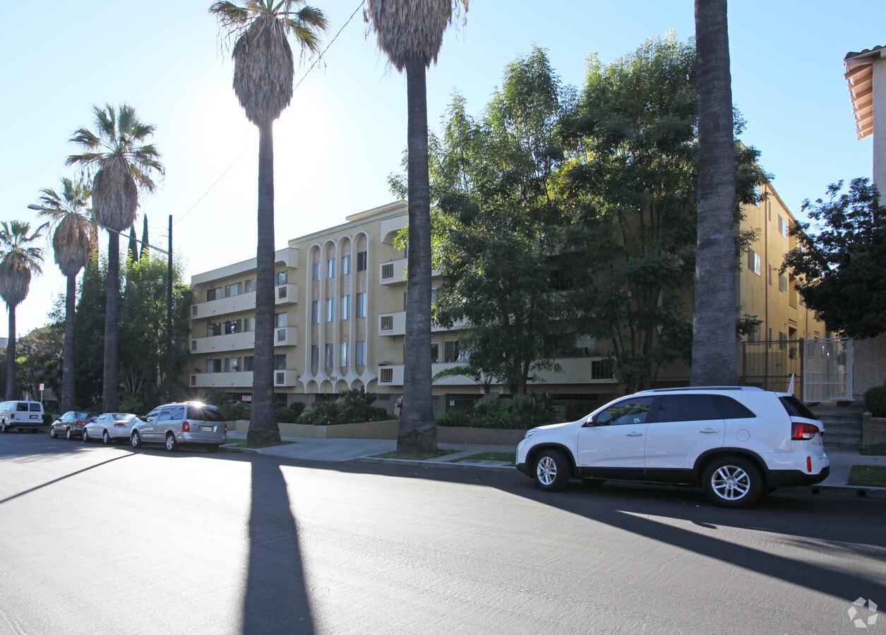 Photo - Rodney Apartments