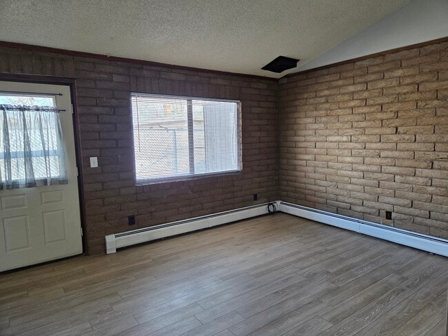 Photo - 1105 Santa Clara Ave