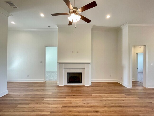 Photo - Stunning 3 bedroom, 2 bath home plus added...