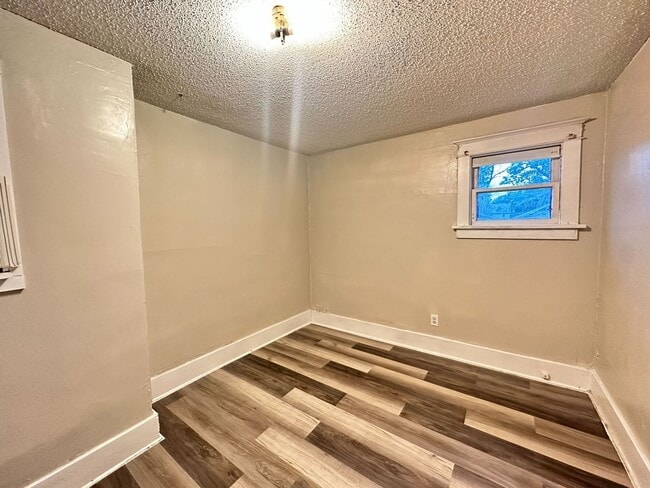Photo - 2 bedroom 1 bath house!