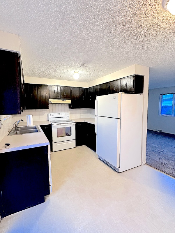 Photo - 1405 E 16th St