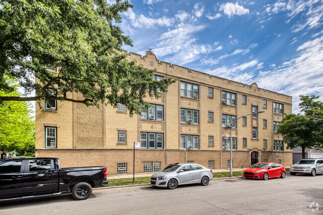 Building Photo - 3501 N Albany Ave Unit 3 Rental
