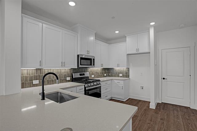 Photo - 2553 Huxley Mews