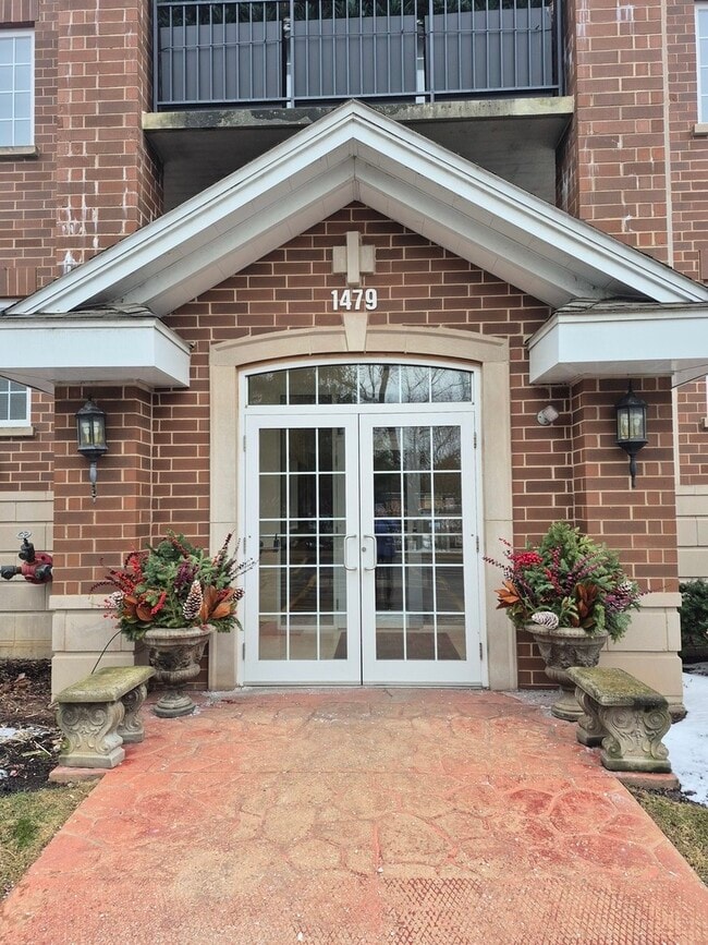 Photo - 1479 N Milwaukee Ave