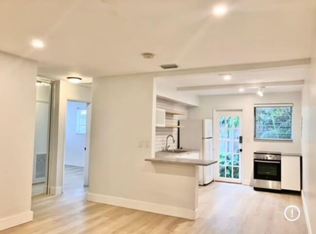 Photo - 2538 SW 11th St Unit #2