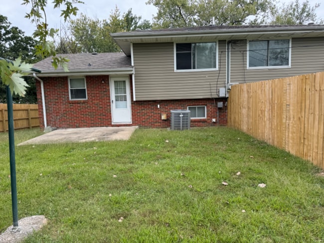 Photo - 840 Parkview Ct Unit B