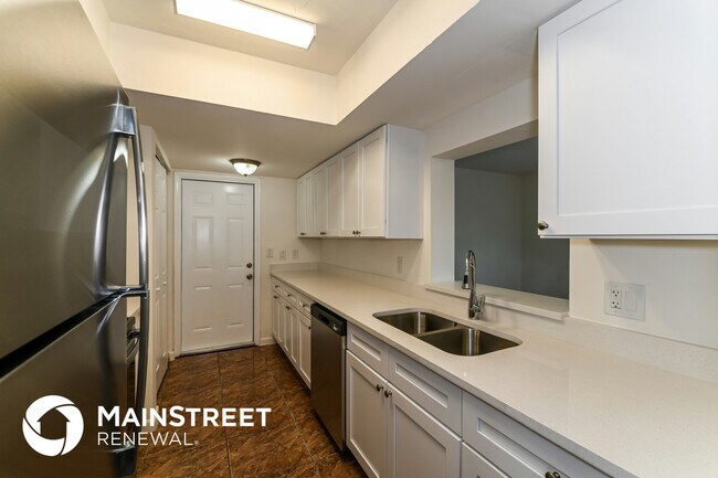 Photo - 2155 Tropic Ave