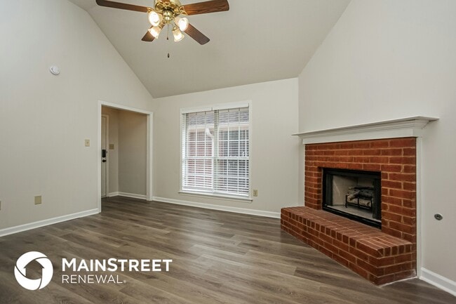 Photo - 7605 Davis Pkwy